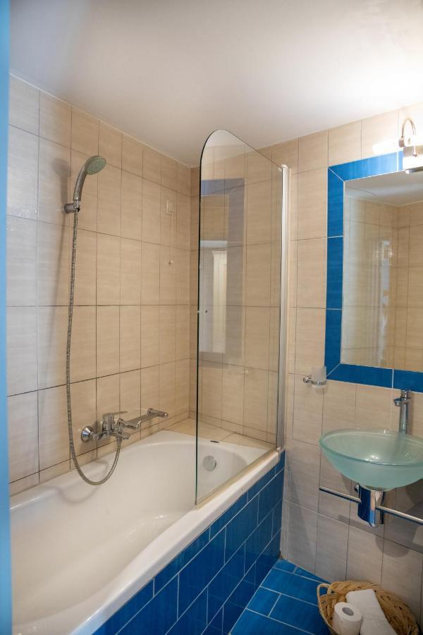 Trapela Areopolis, Boutique Hotel Экстерьер фото