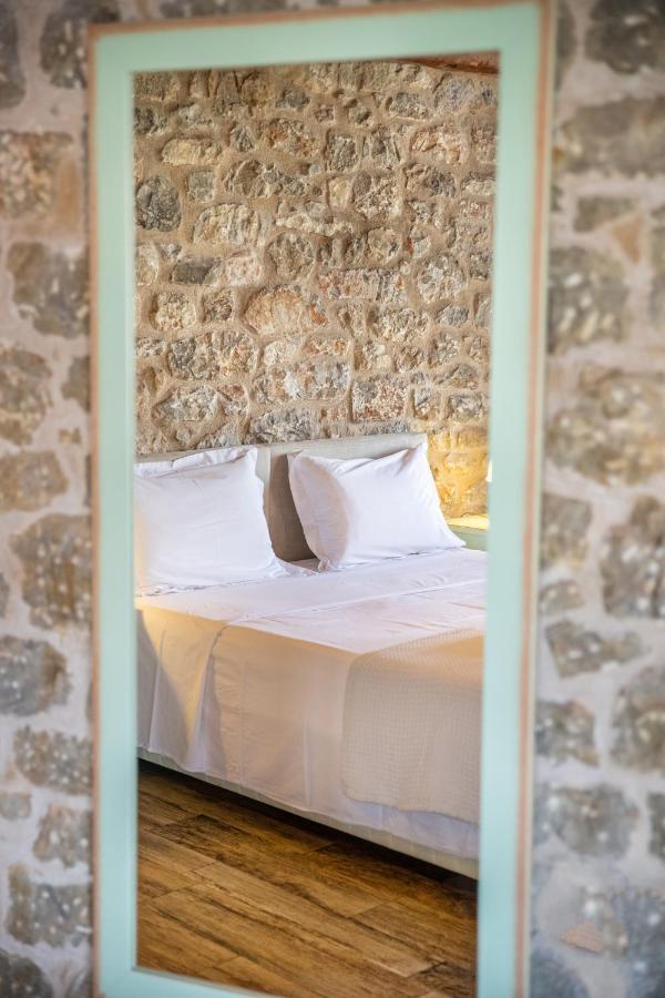 Trapela Areopolis, Boutique Hotel Экстерьер фото