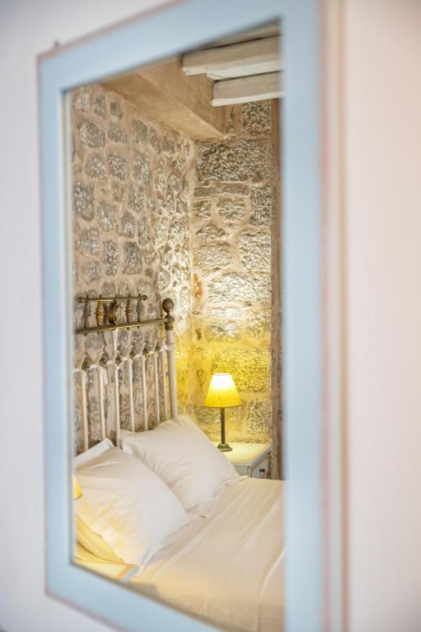 Trapela Areopolis, Boutique Hotel Экстерьер фото