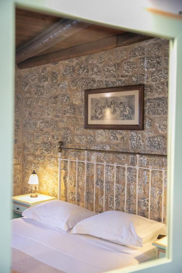 Trapela Areopolis, Boutique Hotel Экстерьер фото