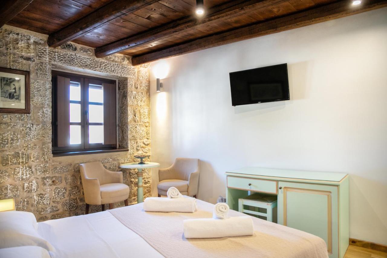 Trapela Areopolis, Boutique Hotel Экстерьер фото