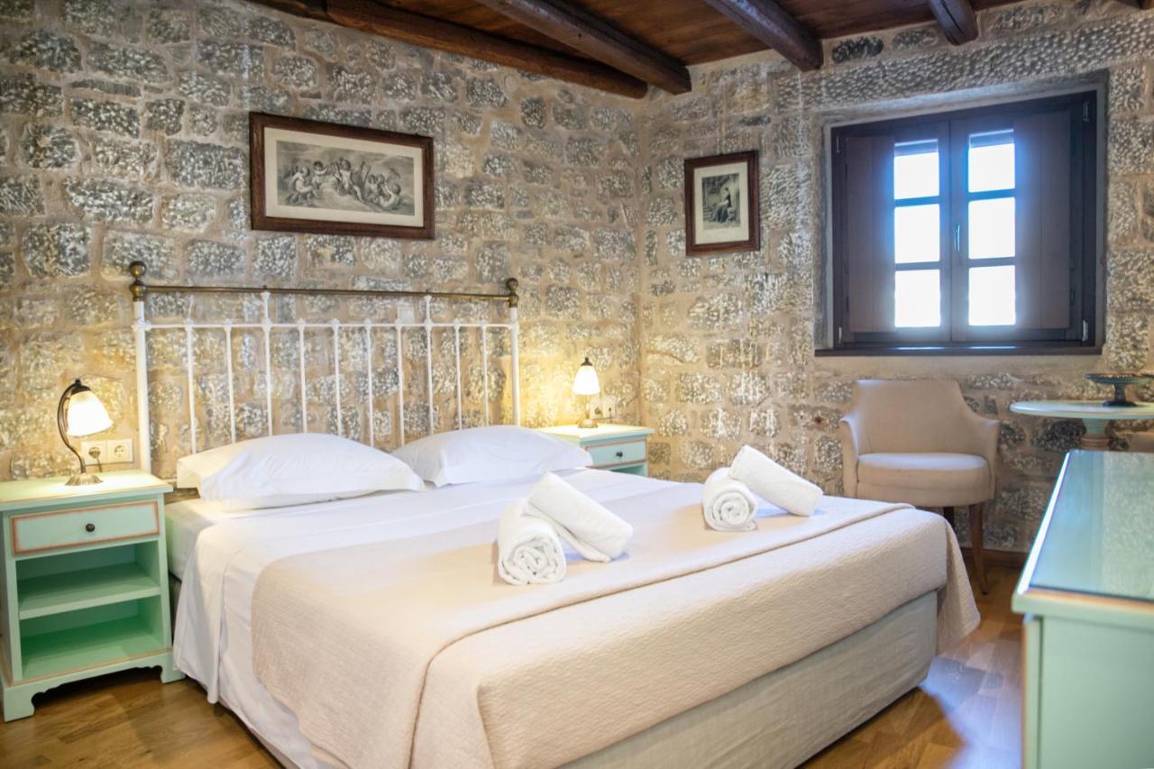 Trapela Areopolis, Boutique Hotel Экстерьер фото